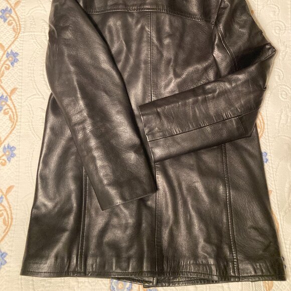 Womans Black Leather Jacket - Picture 6 of 6